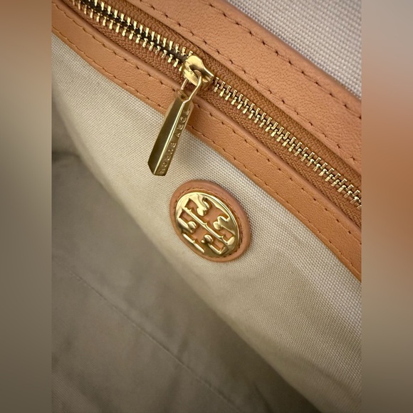Tory Burch Dana Grayish Beige Wool/Leather Tote Bag Purse - Picture 10 of 16